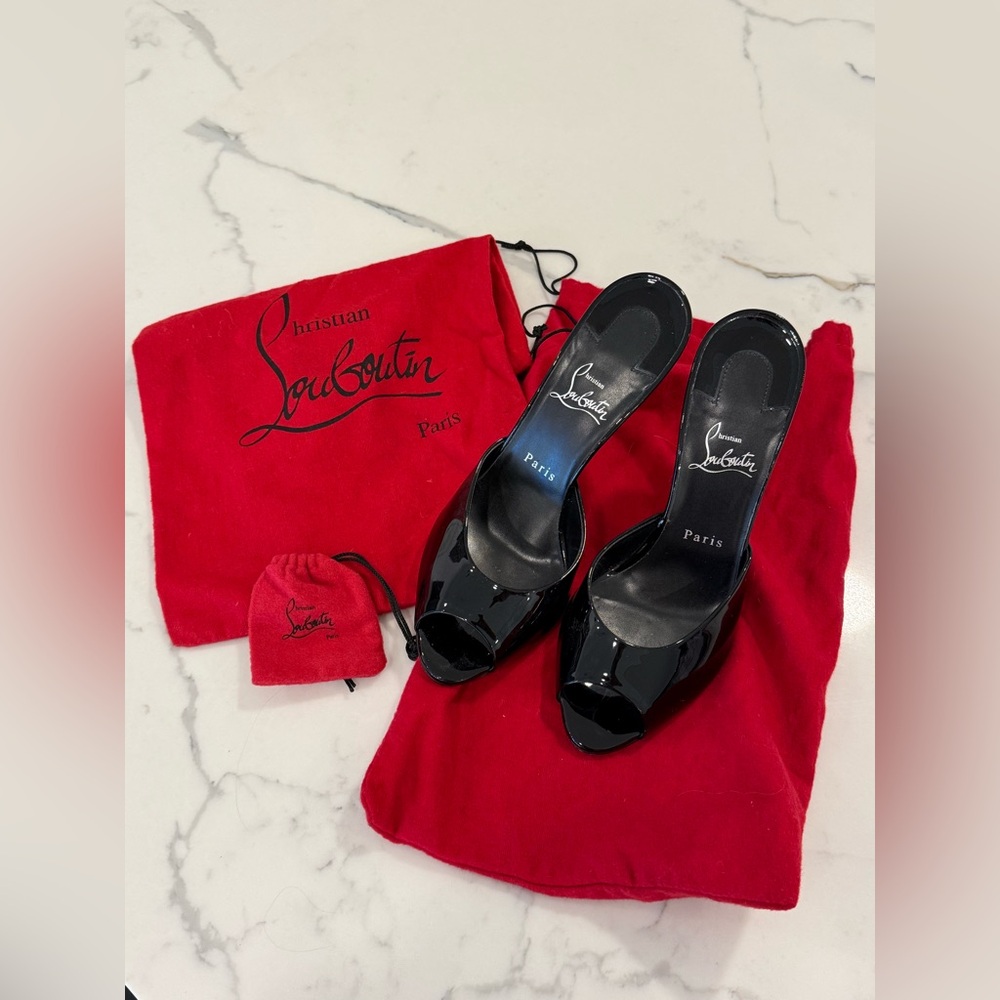 Christian Louboutin Me Dolly Peep Toe Slide Heel Patent Leather Black 39.5